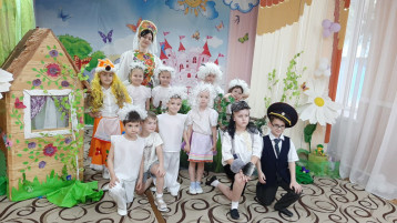 Волшебство театра: спектакль «Волк и семеро козлят» в группе «Дюймовочка» Волшебство театра: спектакль «Волк и семеро козлят» в группе «Дюймовочка».